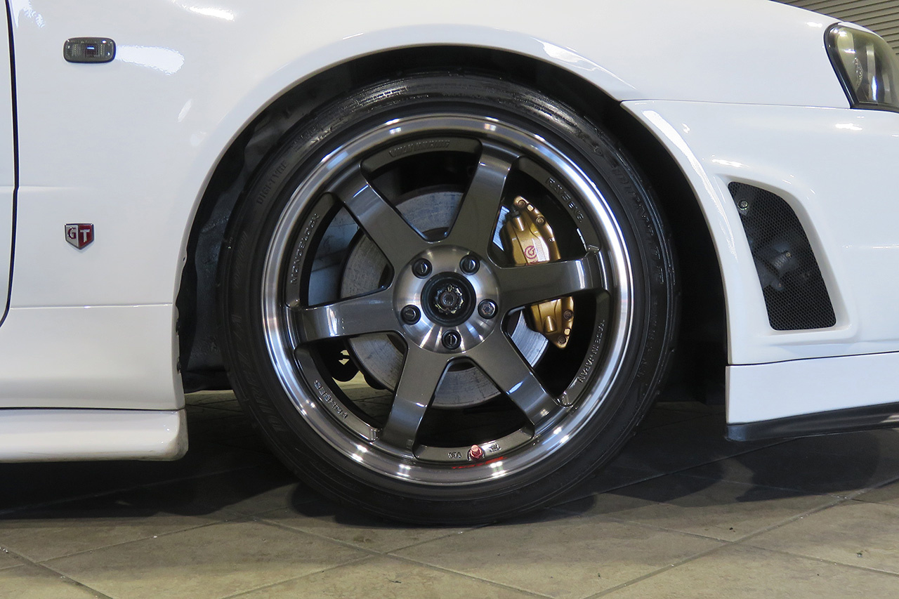 日産 スカイラインGT-R V-spec