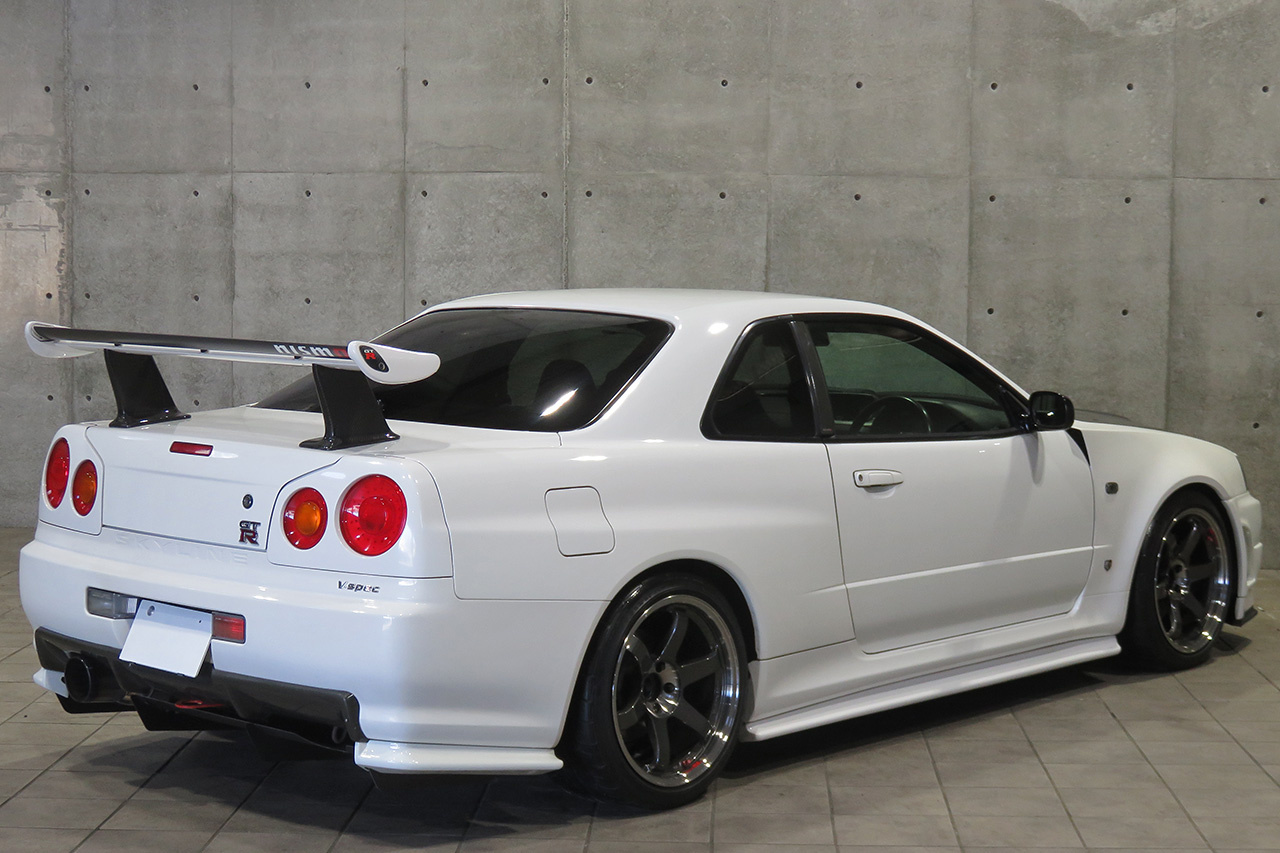 日産 スカイラインGT-R V-spec