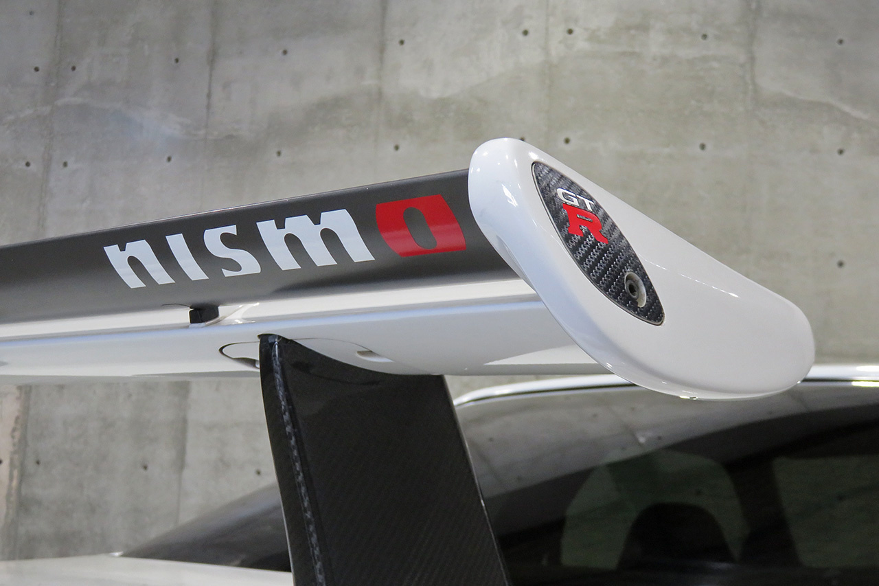 日産 スカイラインGT-R V-spec