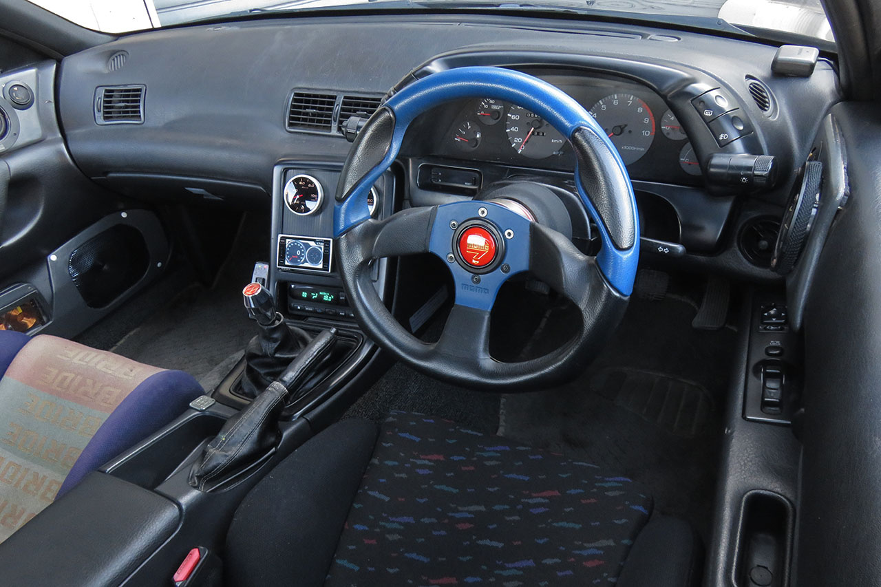 日産 スカイラインGT-R R32 GT-R