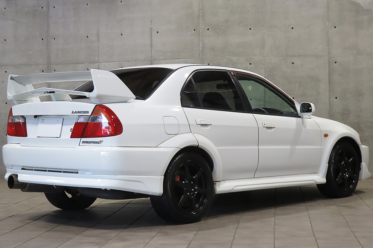 三菱 ランサーエボリューション GSR エボリューション V