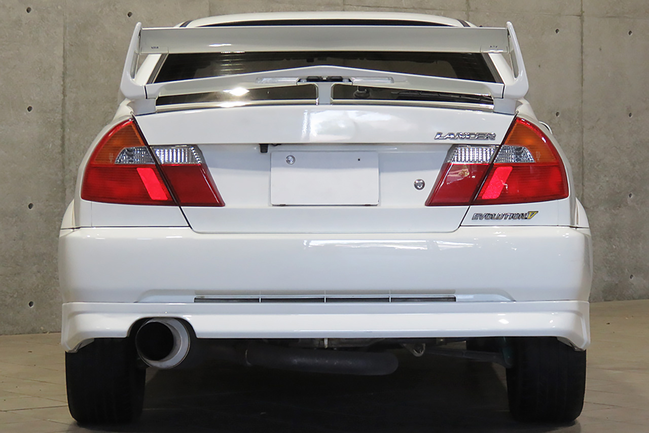 三菱 ランサーエボリューション GSR エボリューション V