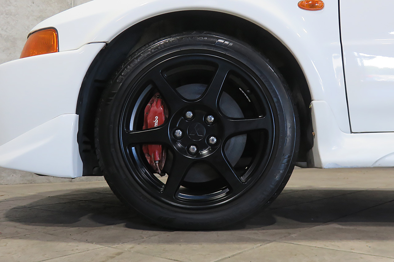 三菱 ランサーエボリューション GSR エボリューション V