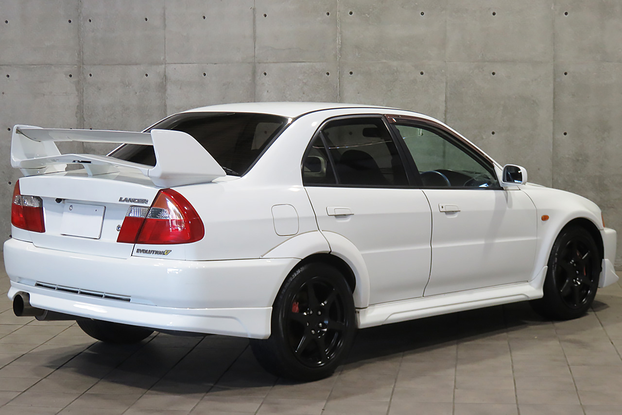 三菱 ランサーエボリューション GSR エボリューション V