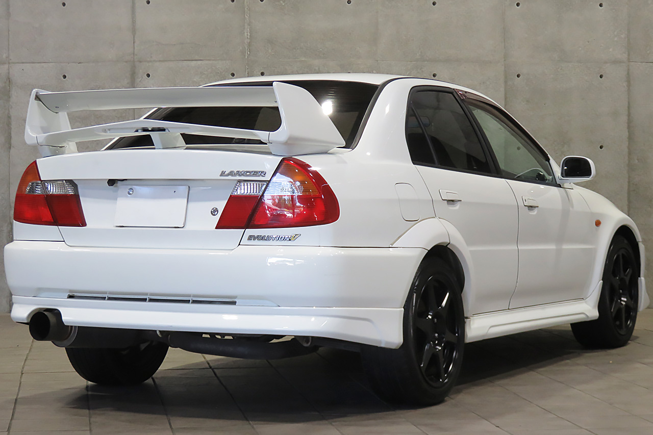 三菱 ランサーエボリューション GSR エボリューション V