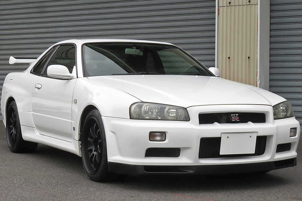 日産 スカイラインGT-R 