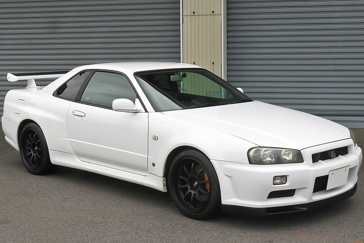 日産 スカイラインGT-R 