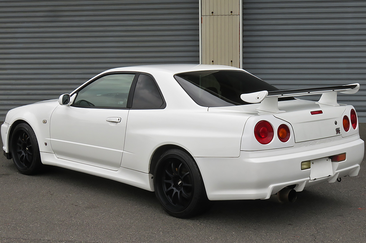 日産 スカイラインGT-R 
