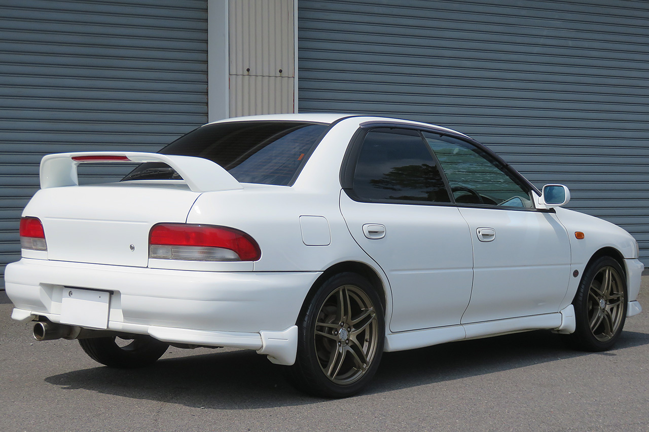 スバル インプレッサSTI WRX STi バージョン 4