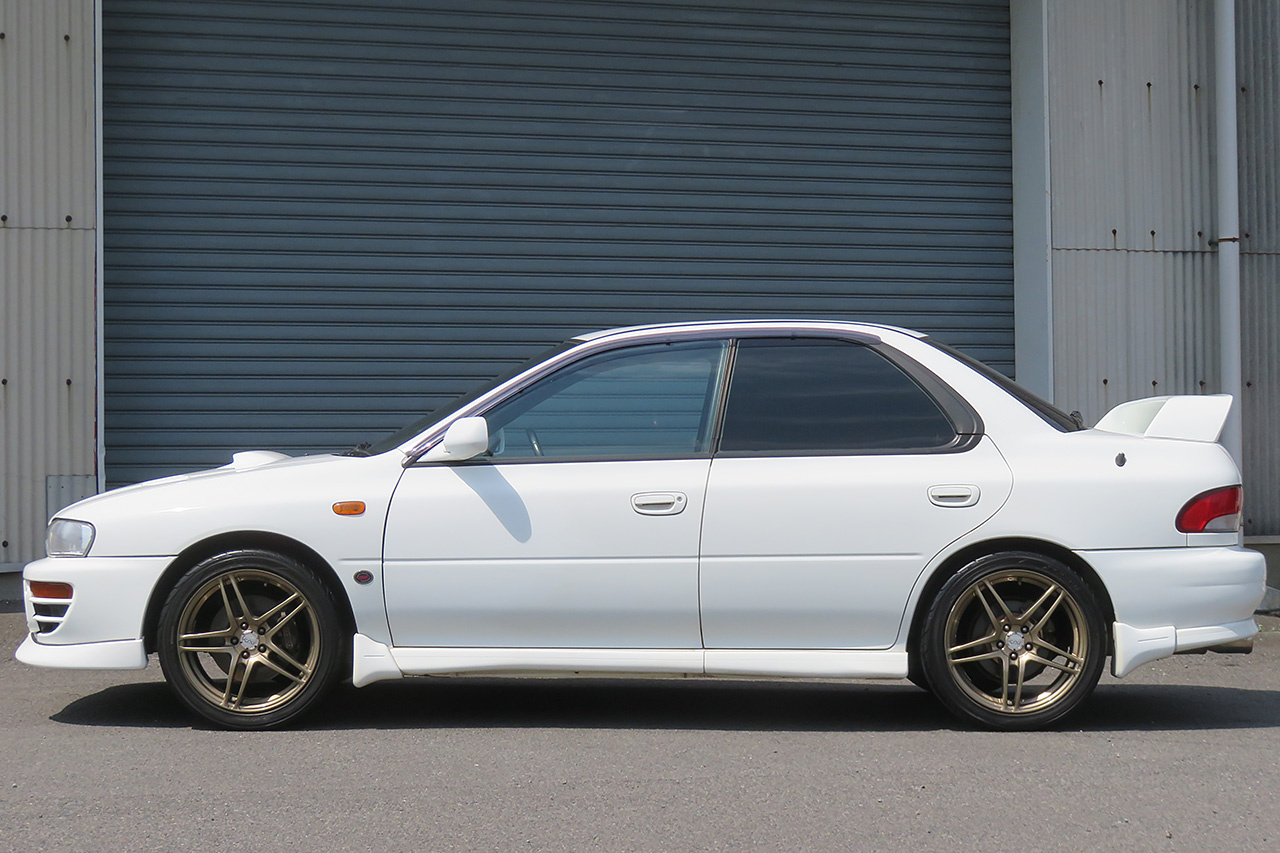スバル インプレッサSTI WRX STi バージョン 4