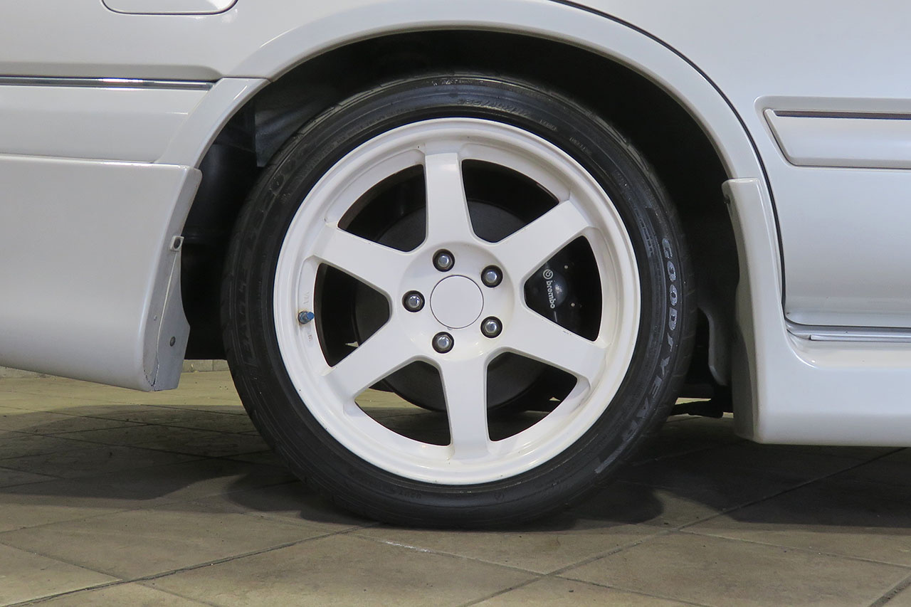 日産 ステージア 