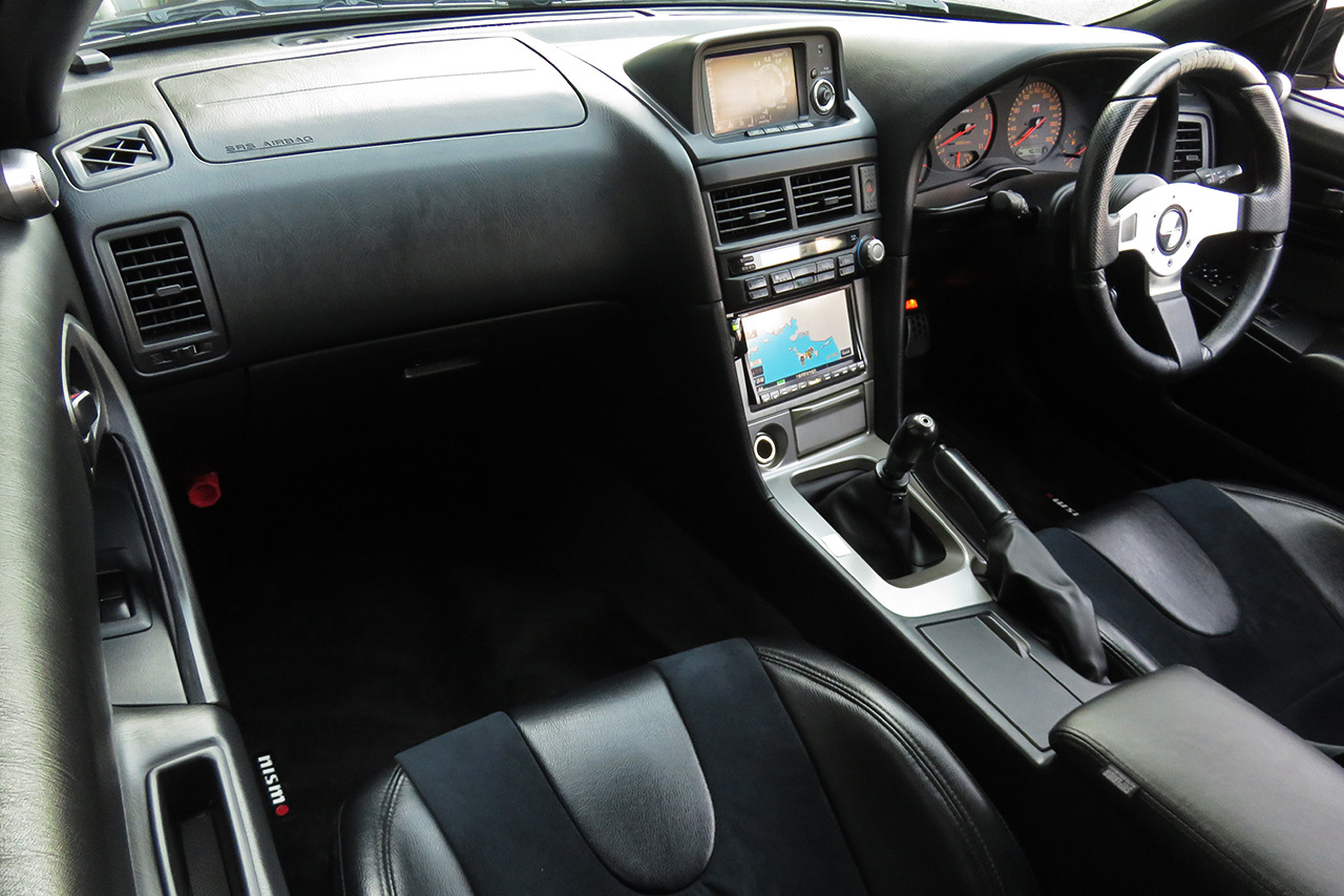 日産 スカイラインGT-R 