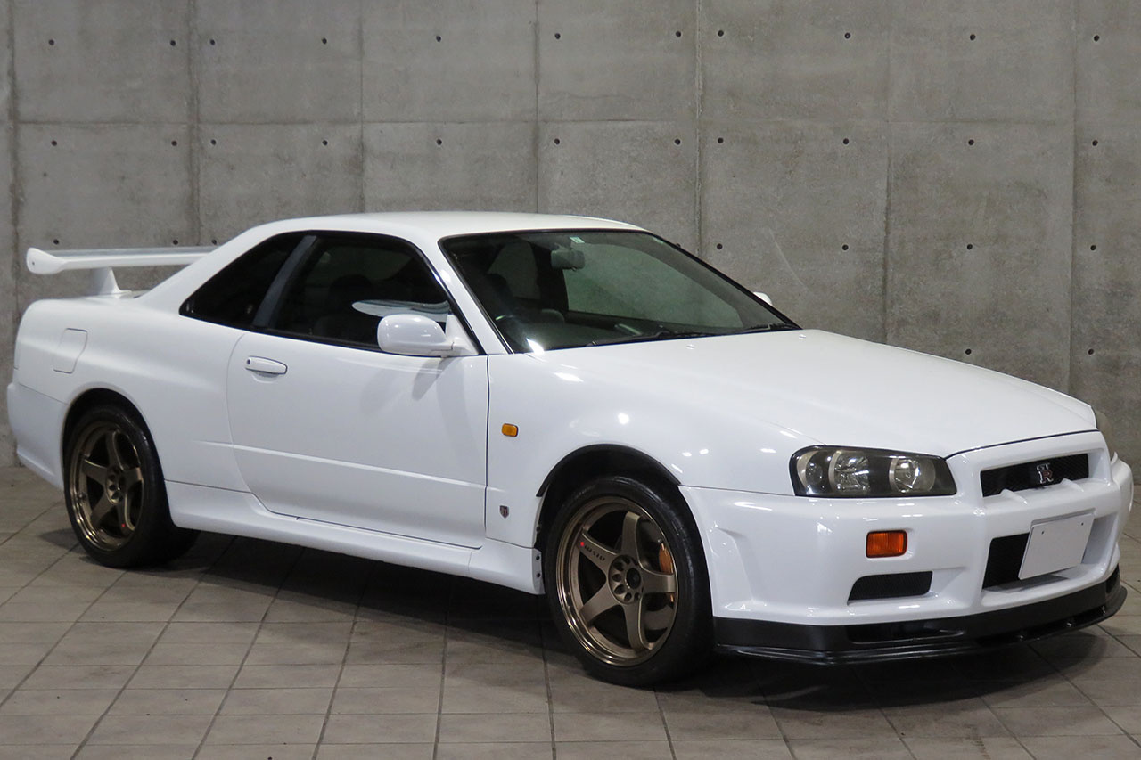 日産 スカイラインGT-R GT-R