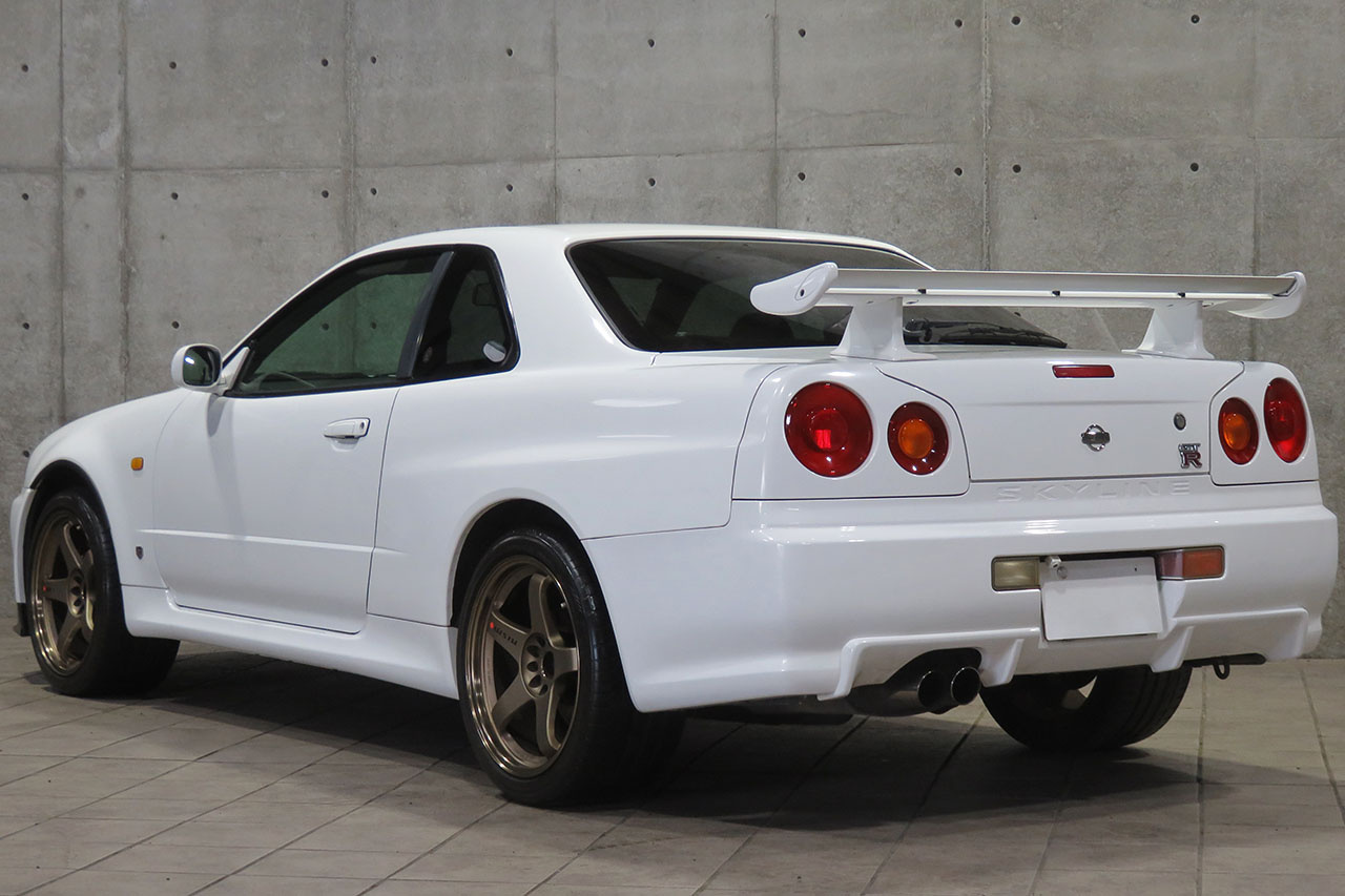 日産 スカイラインGT-R GT-R