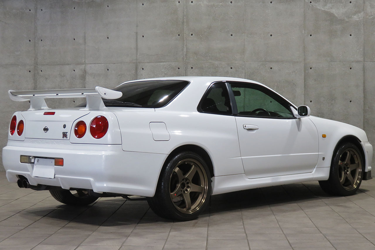 日産 スカイラインGT-R GT-R