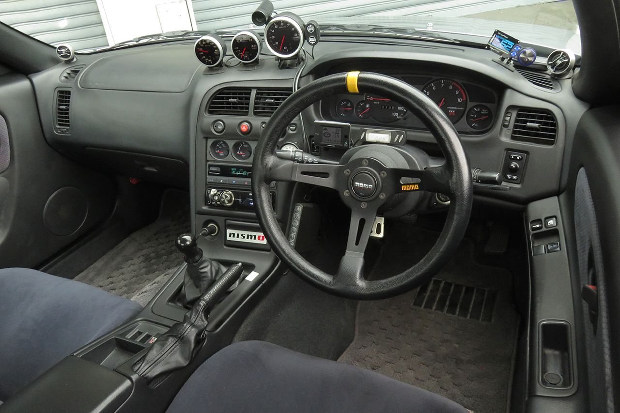 日産 スカイラインGT-R 