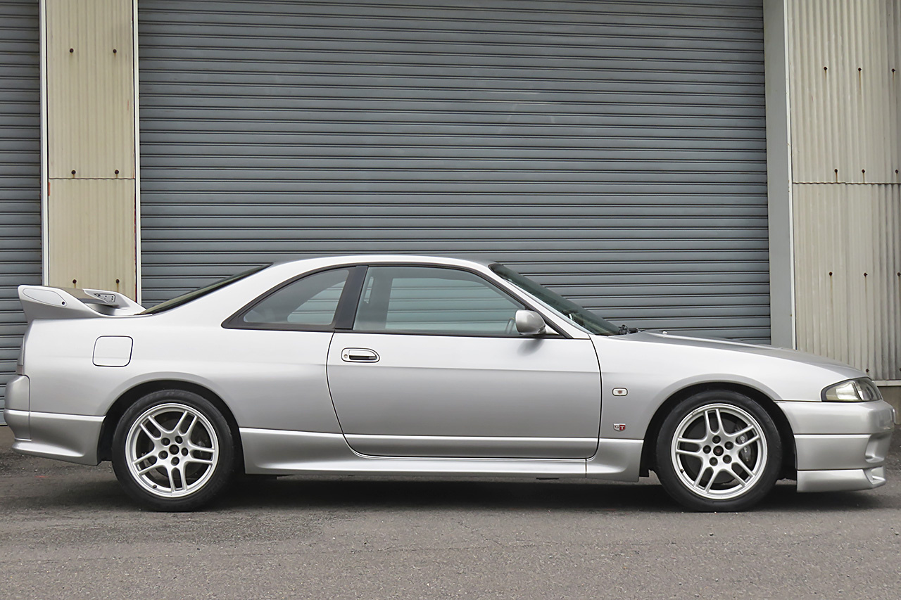 日産 スカイラインGT-R 