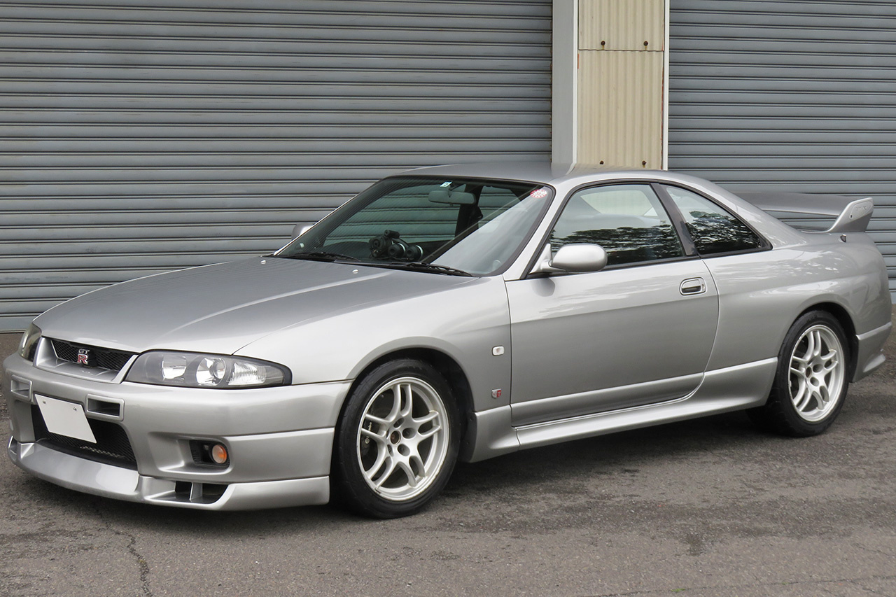 日産 スカイラインGT-R 