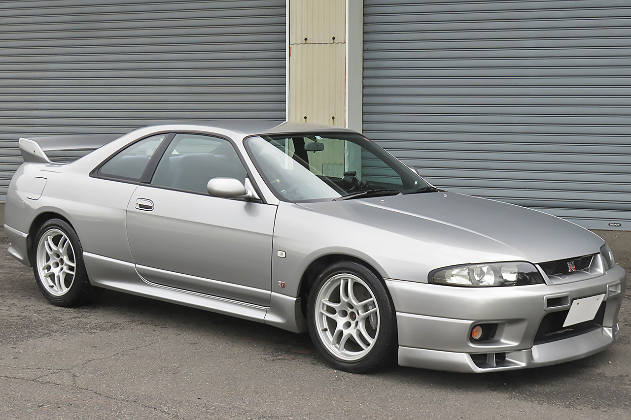 日産 スカイラインGT-R 