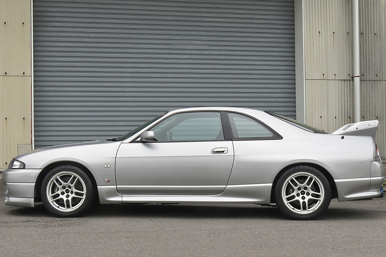 日産 スカイラインGT-R 