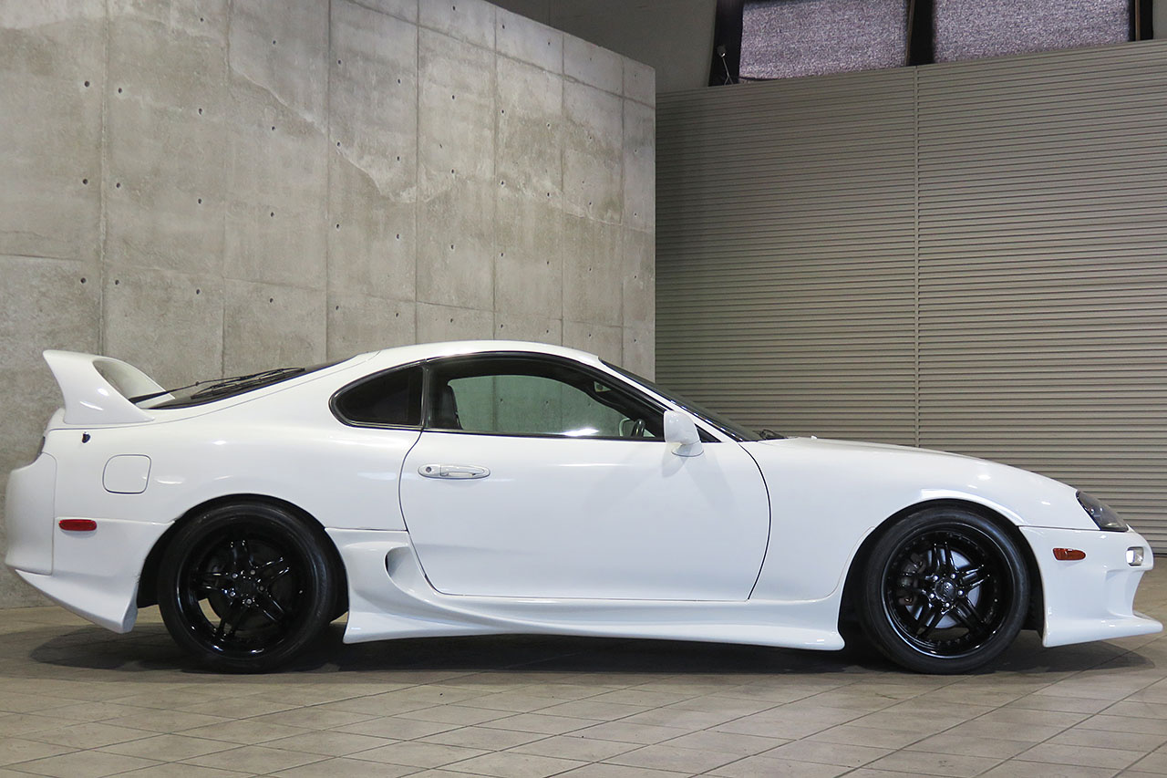トヨタ スープラ SZ