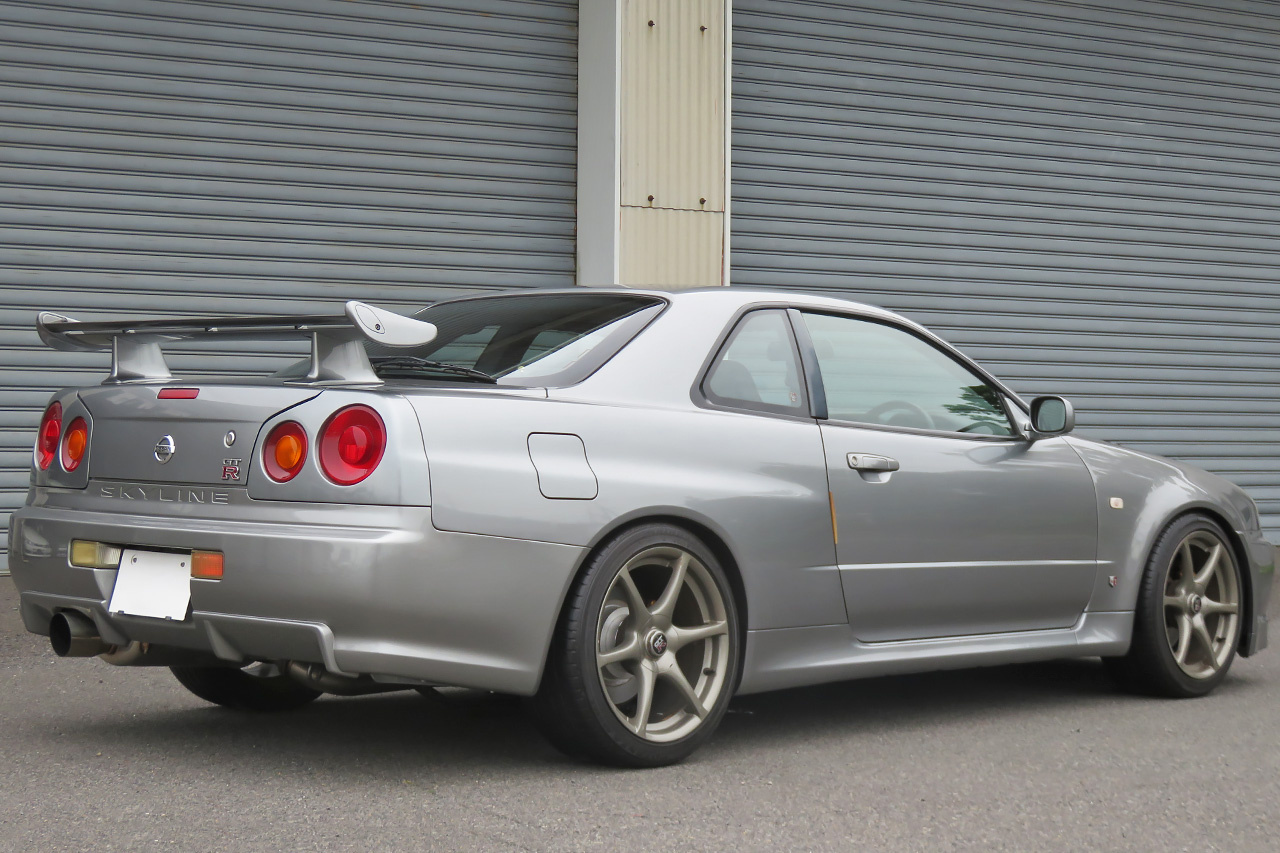 日産 スカイラインGT-R GT-R