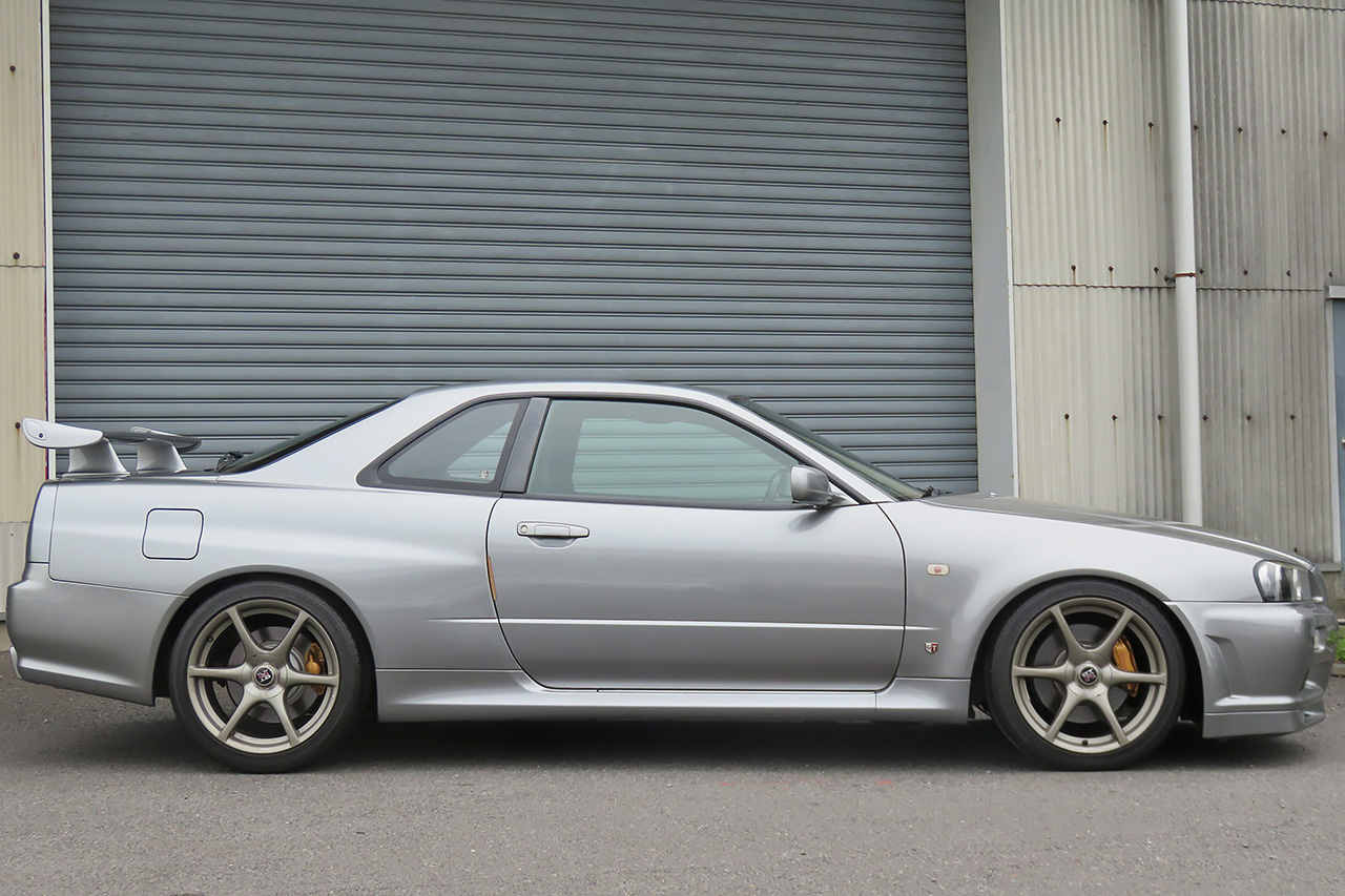 日産 スカイラインGT-R GT-R