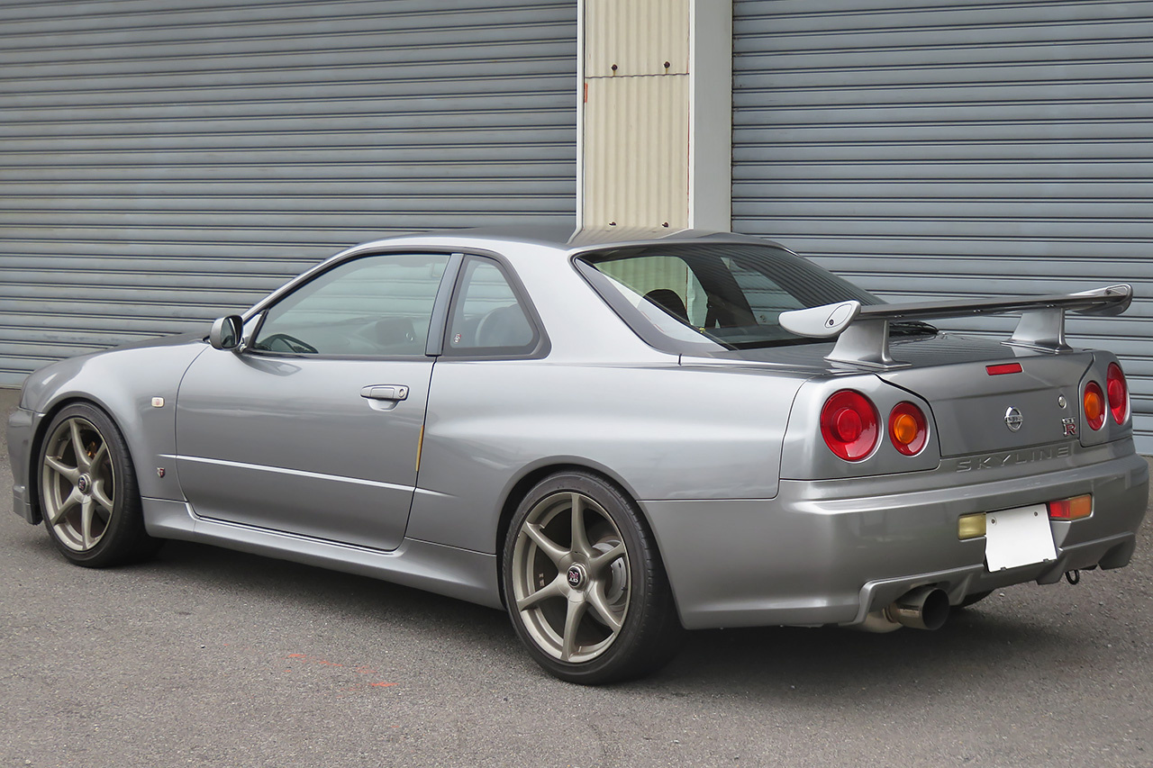日産 スカイラインGT-R GT-R