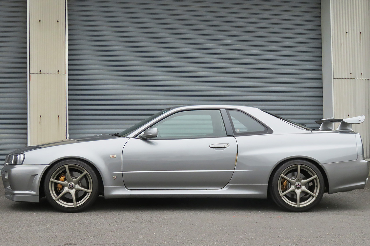 日産 スカイラインGT-R GT-R