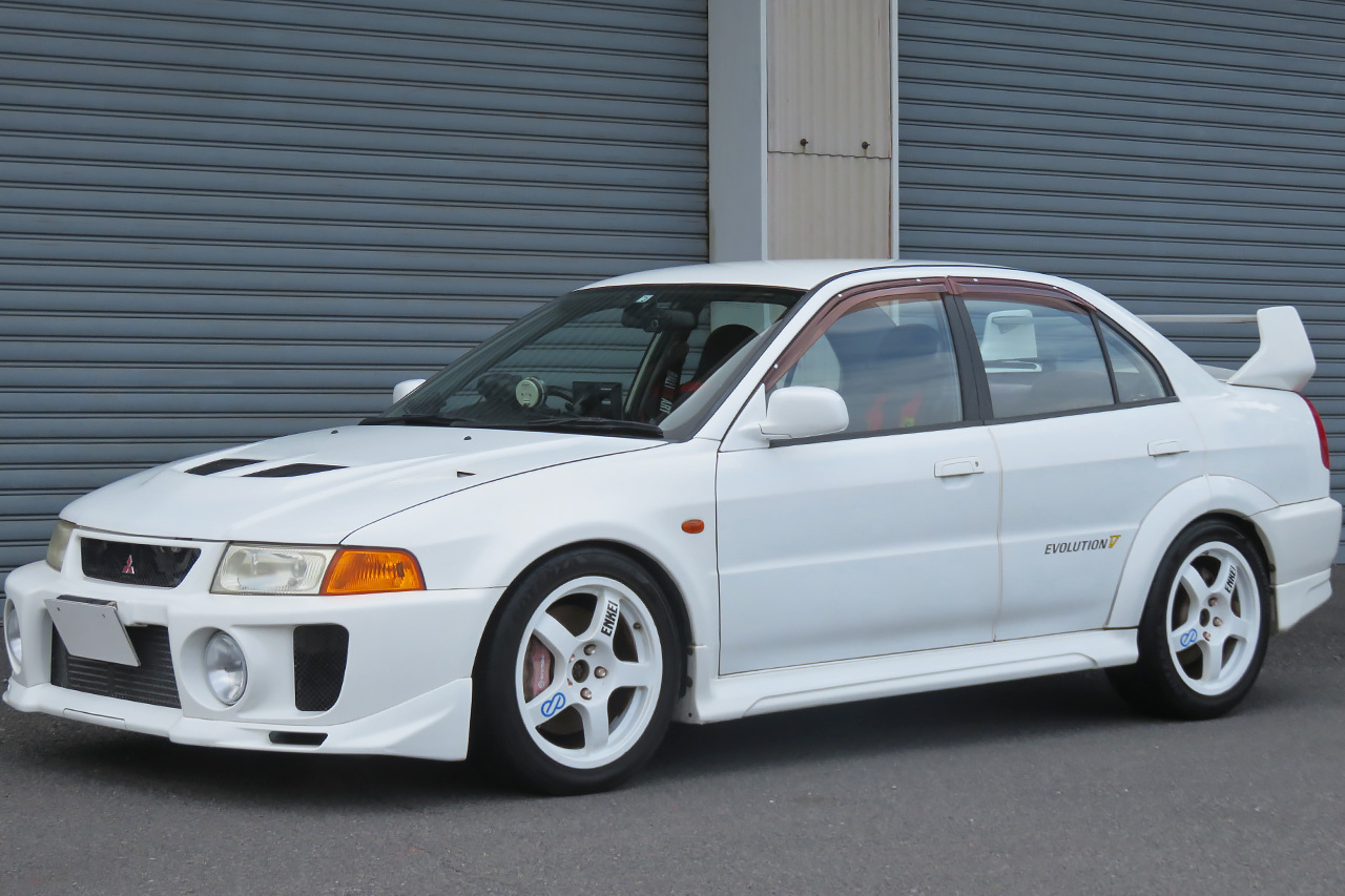 三菱 ランサーエボリューション V GSR