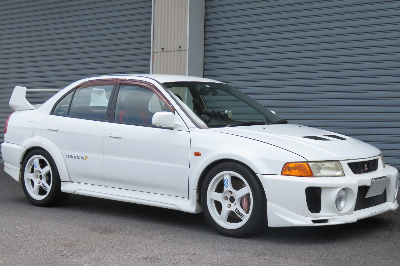 三菱 ランサーエボリューション V GSR