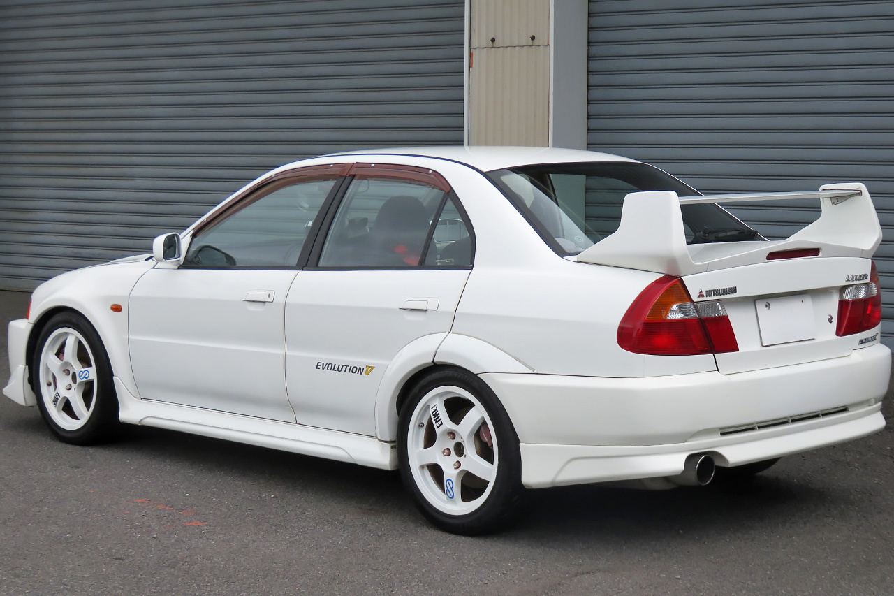 三菱 ランサーエボリューション V GSR