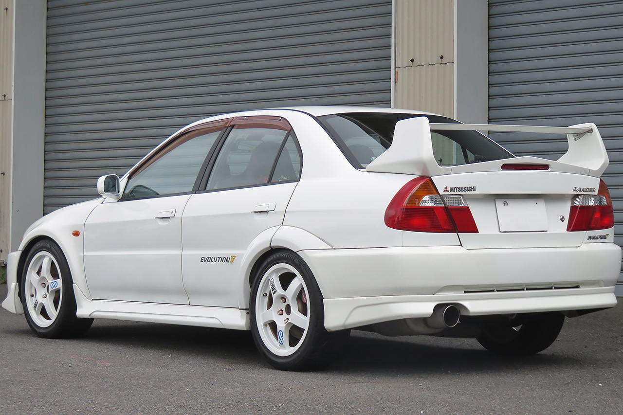 三菱 ランサーエボリューション V GSR