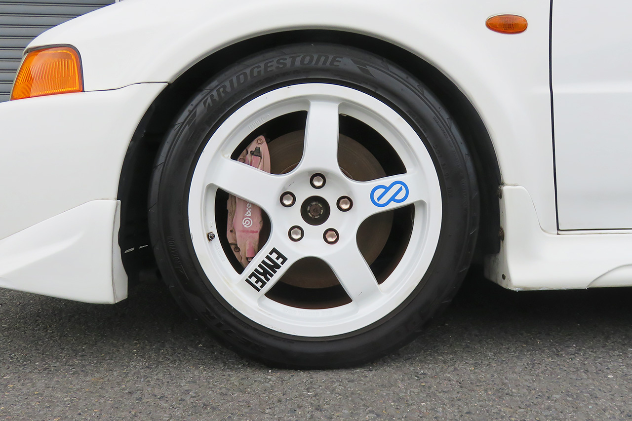 三菱 ランサーエボリューション V GSR