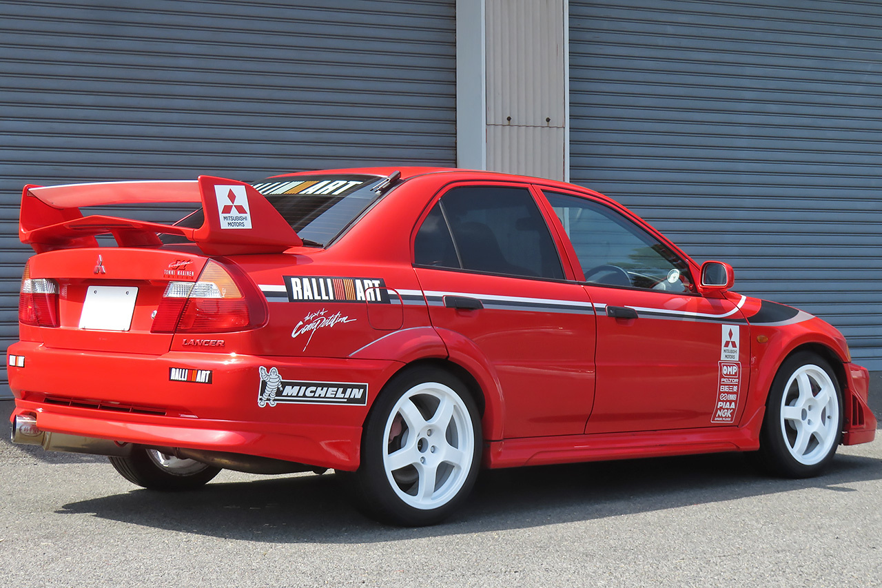 三菱 ランサーエボリューション GSR エボⅥ　トミーマキネンEDカラーリングパッケージ