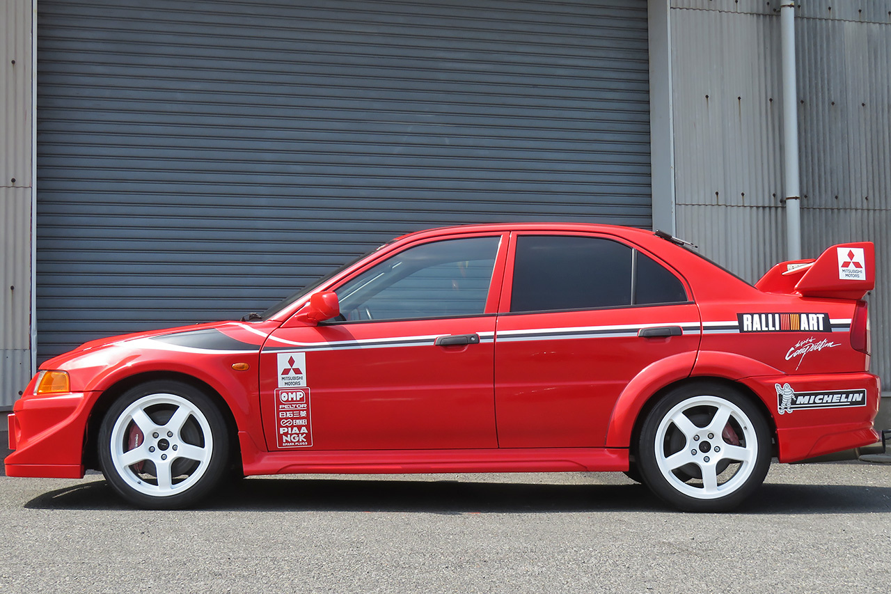三菱 ランサーエボリューション GSR エボⅥ　トミーマキネンEDカラーリングパッケージ