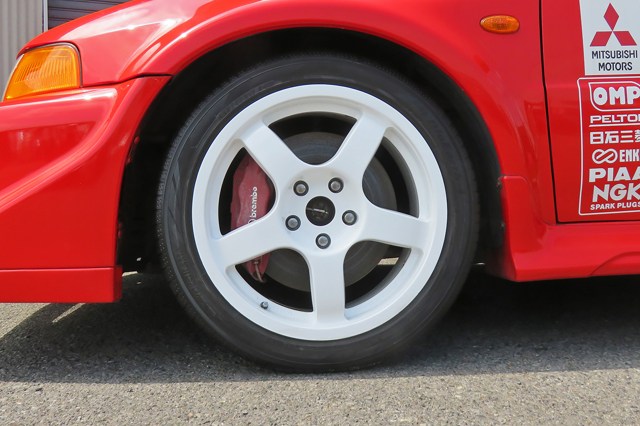 三菱 ランサーエボリューション GSR エボⅥ　トミーマキネンEDカラーリングパッケージ