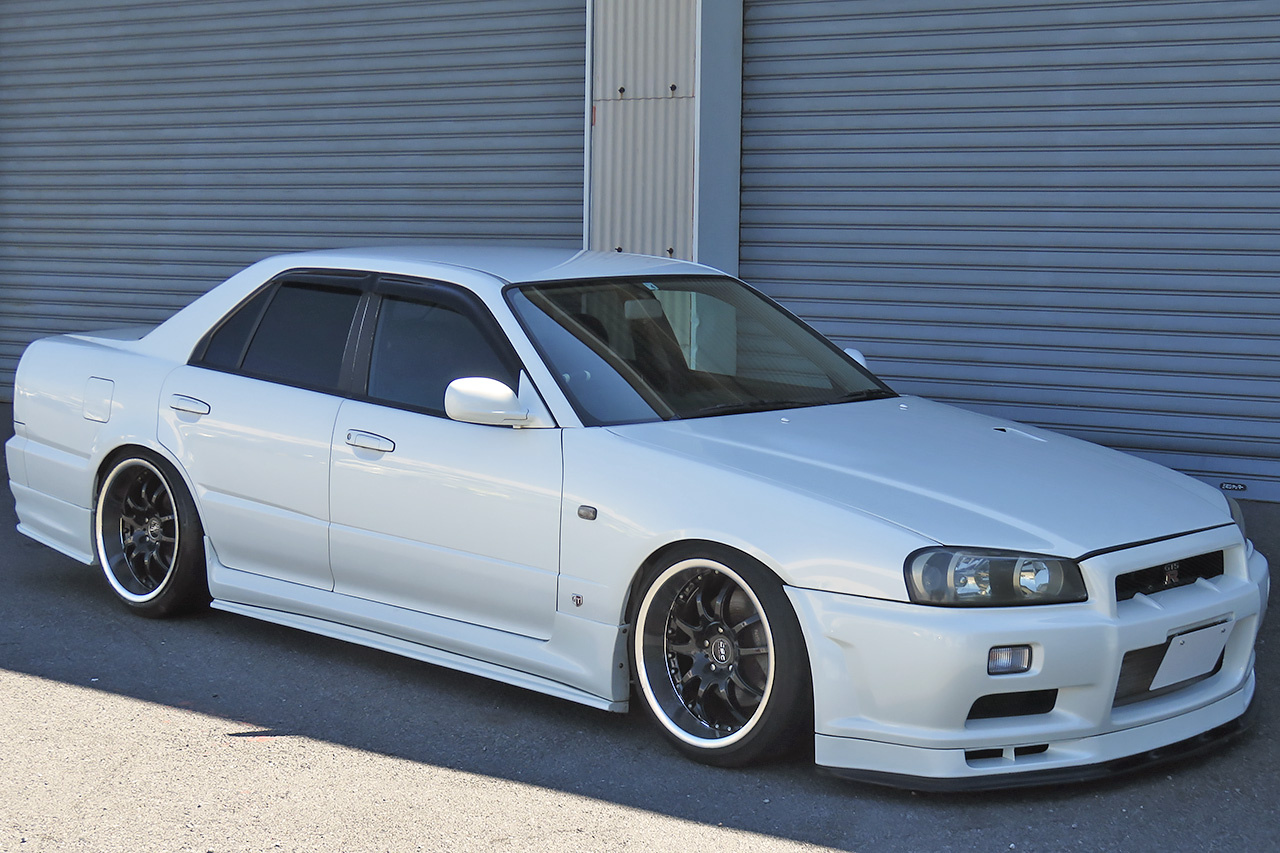 日産 スカイライン 