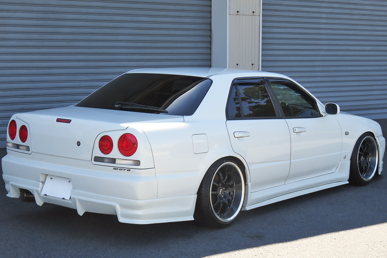 日産 スカイライン 