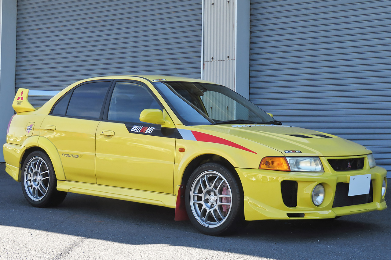 三菱 ランサーエボリューション GSR エボⅤ