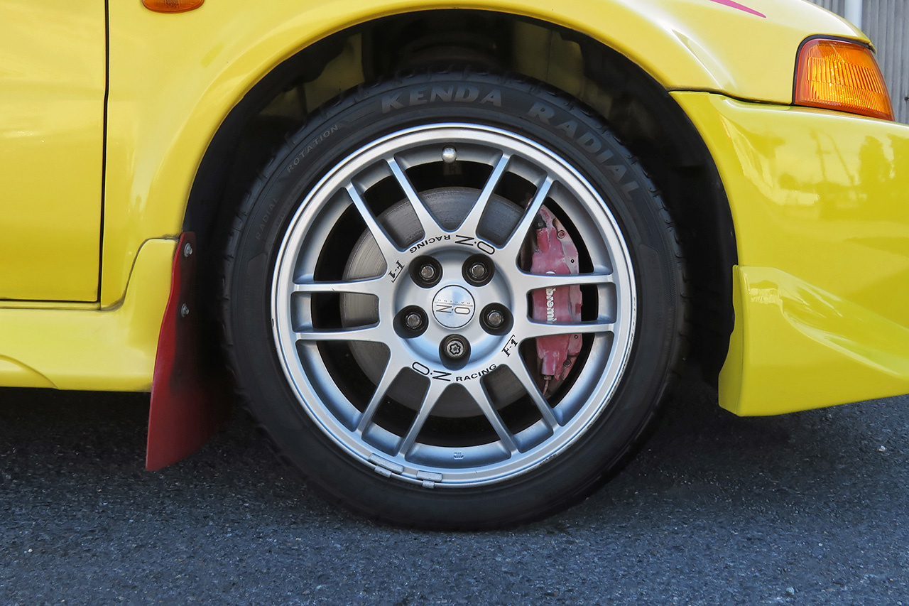 三菱 ランサーエボリューション GSR エボⅤ