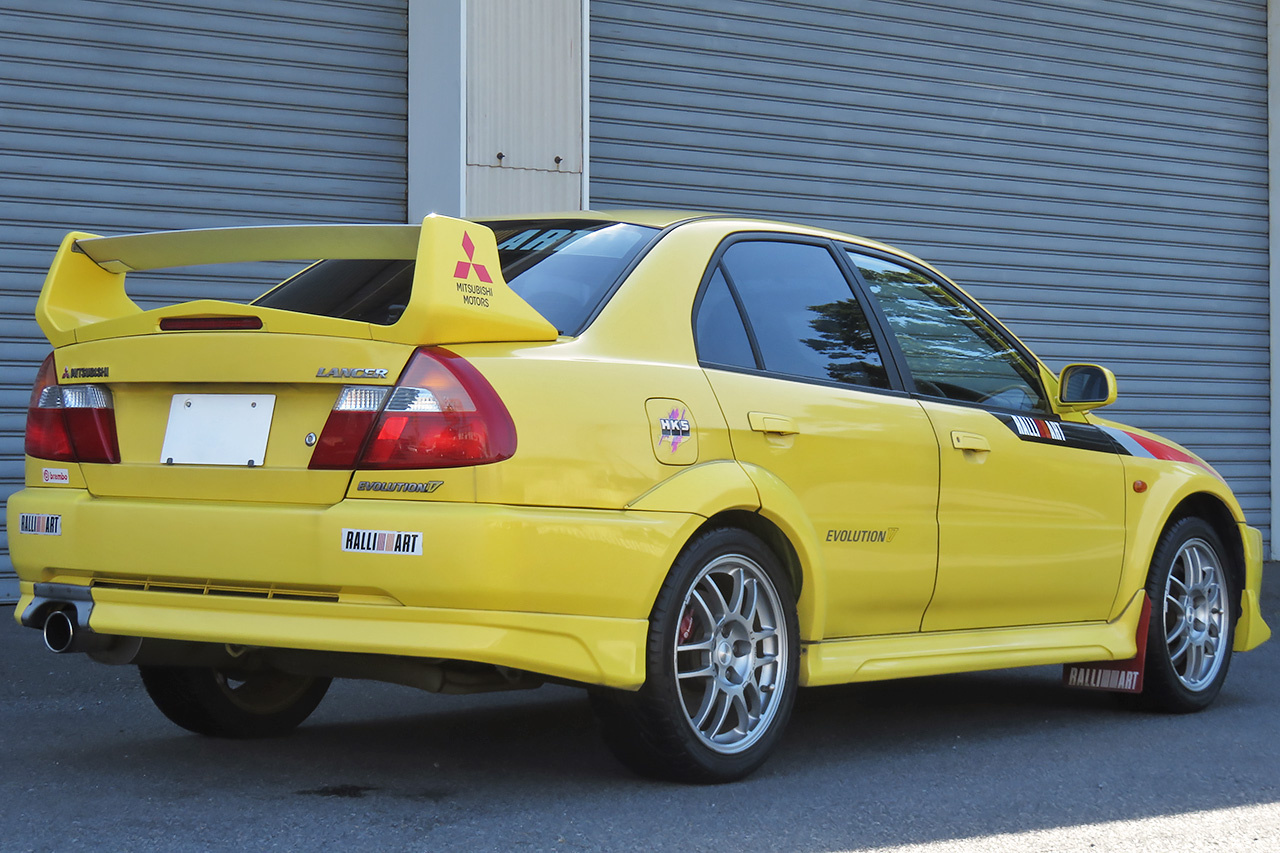 三菱 ランサーエボリューション GSR エボⅤ