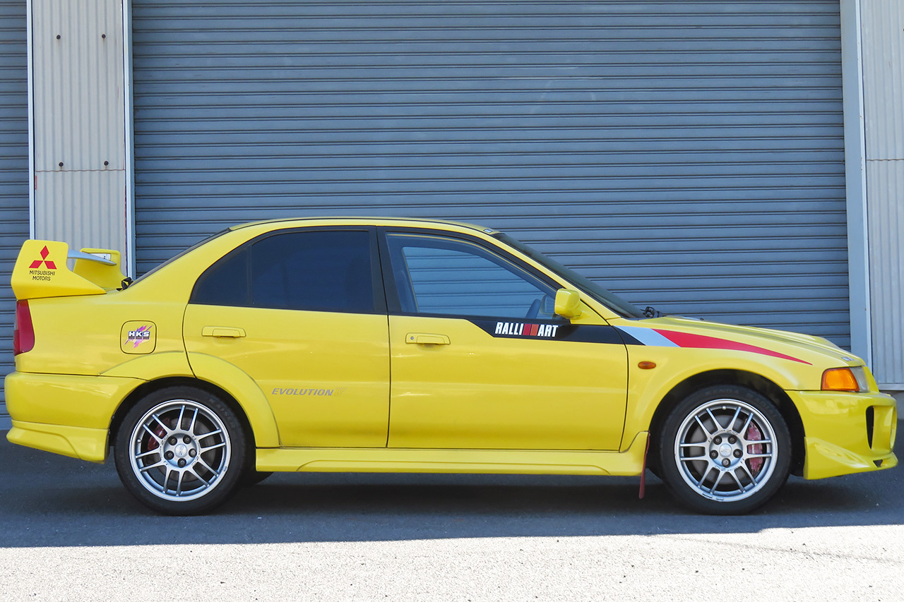 三菱 ランサーエボリューション GSR エボⅤ