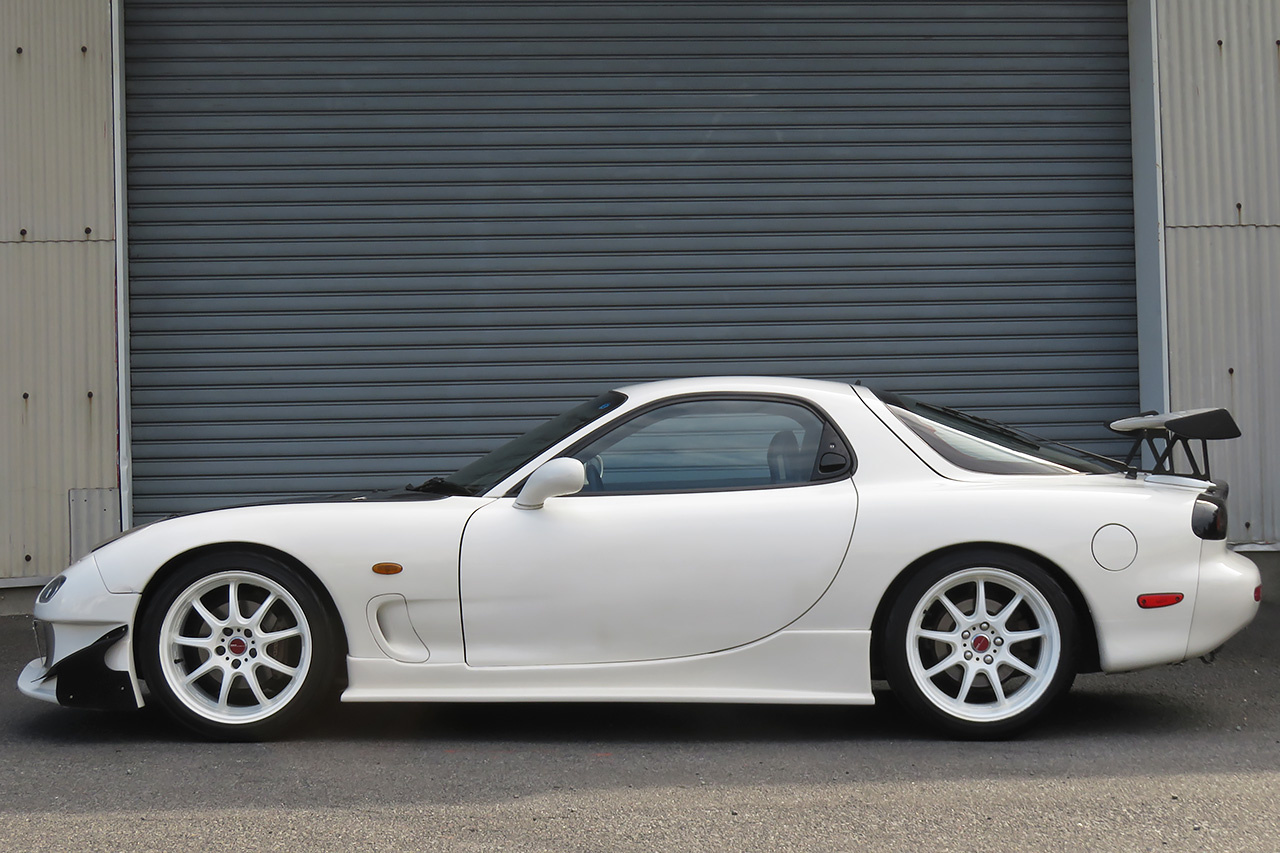 マツダ アンフィニRX-7 タイプRB　バサースト