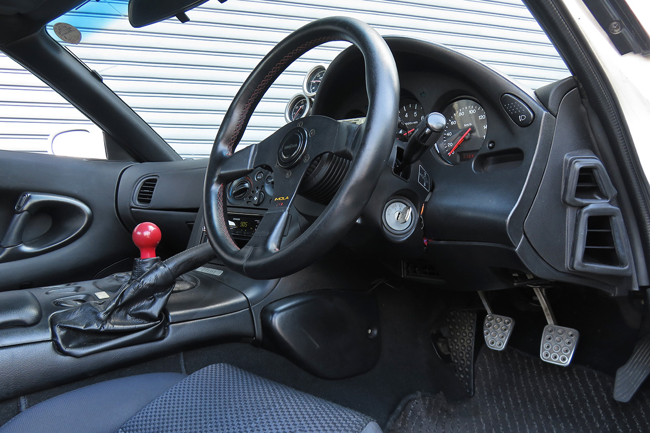 マツダ アンフィニRX-7 タイプRB　バサースト