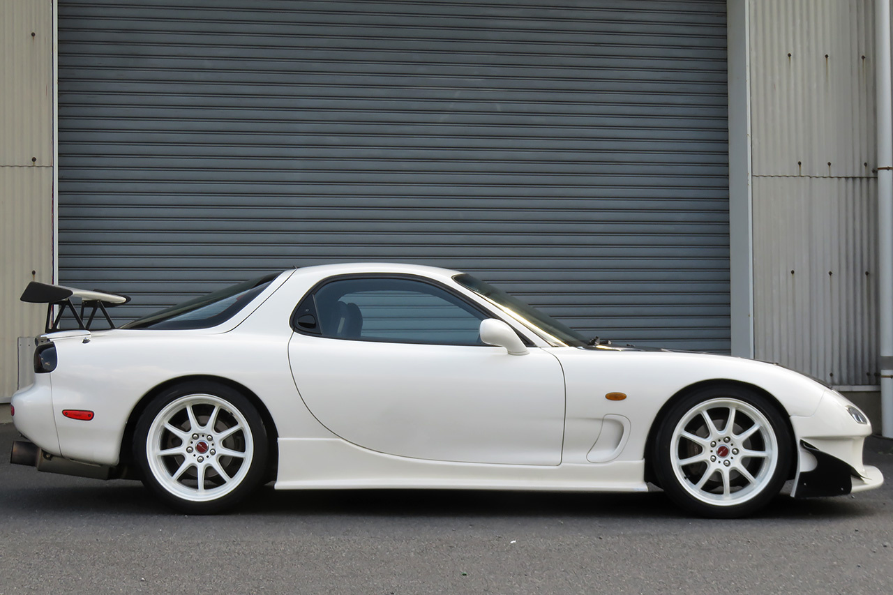 マツダ アンフィニRX-7 タイプRB　バサースト
