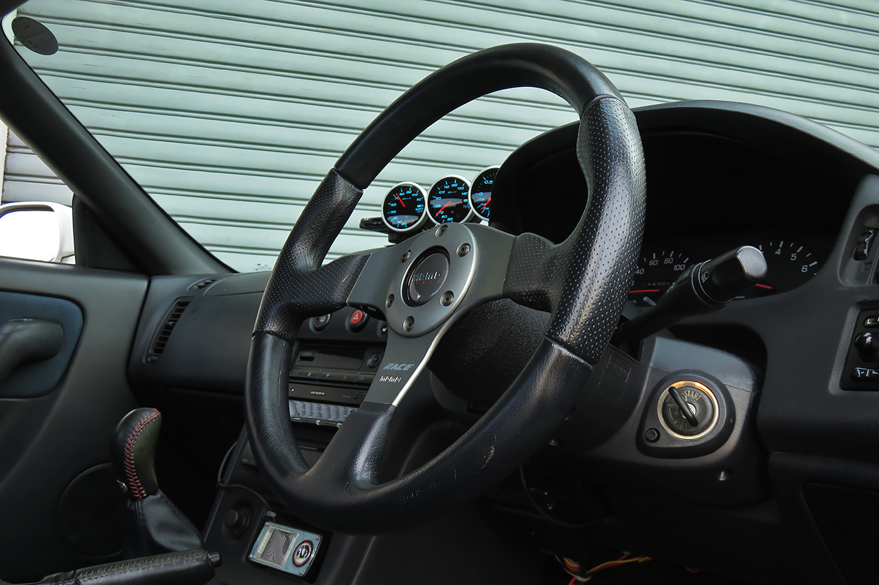 日産 スカイラインクーペ 