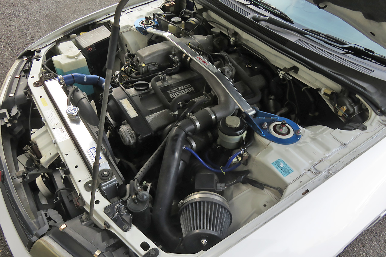日産 スカイラインクーペ 