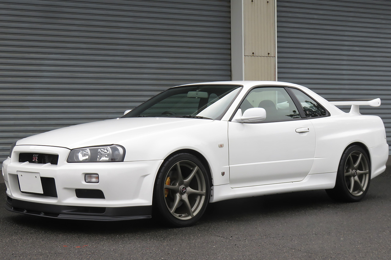 日産 スカイラインGT-R 