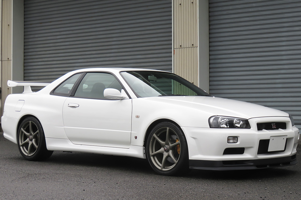 日産 スカイラインGT-R 